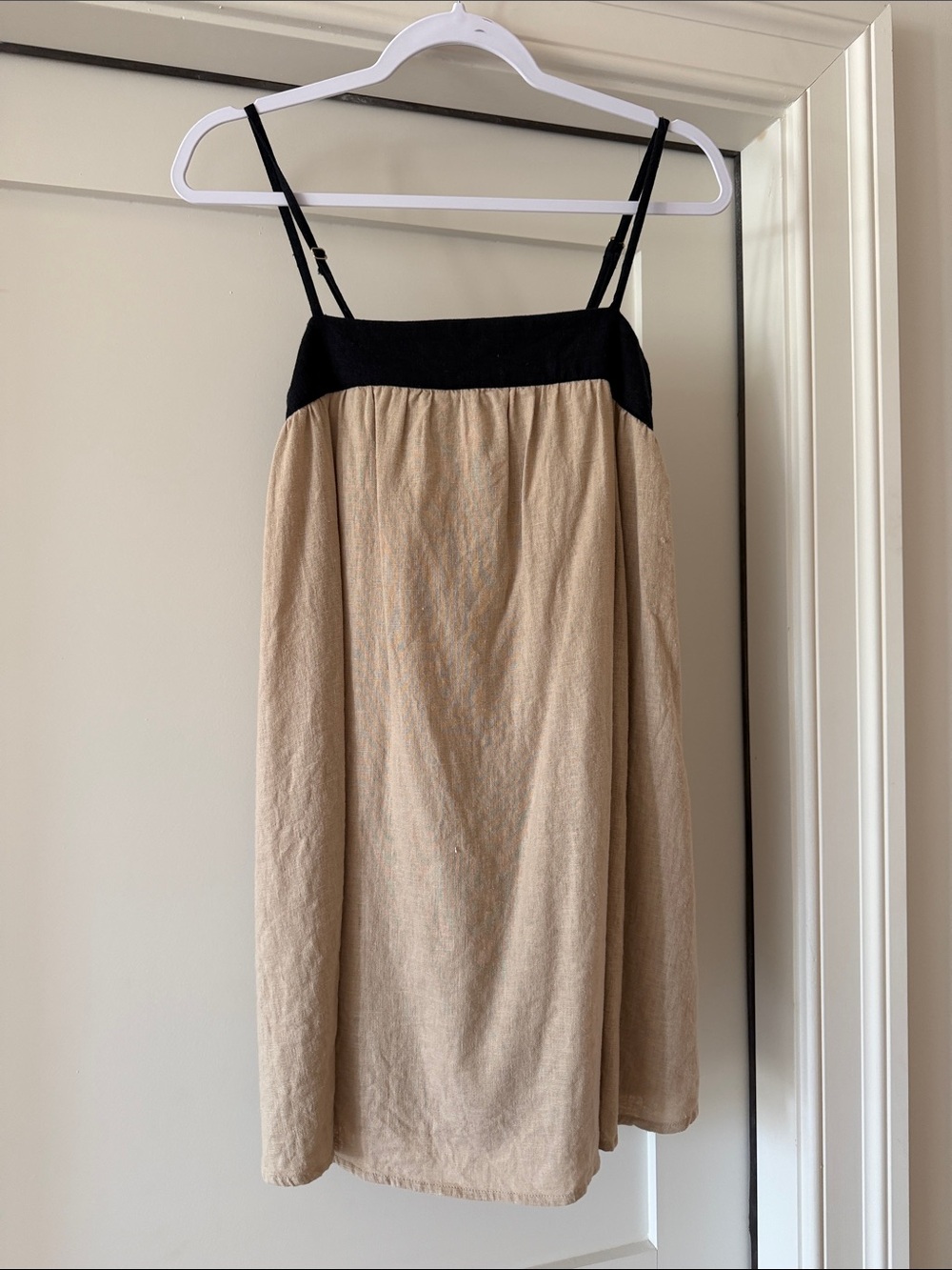 Abercrombie & Fitch Beige Dress with Black Bodice